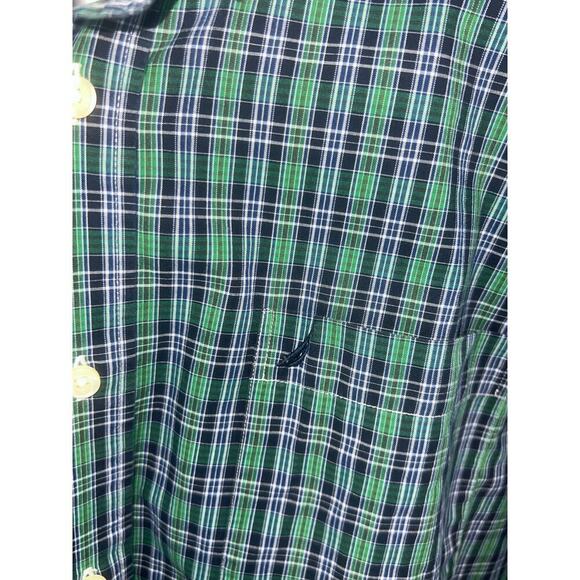 Nautica Mens Short Sleeve Button Down Size XL - Picture 3 of 4